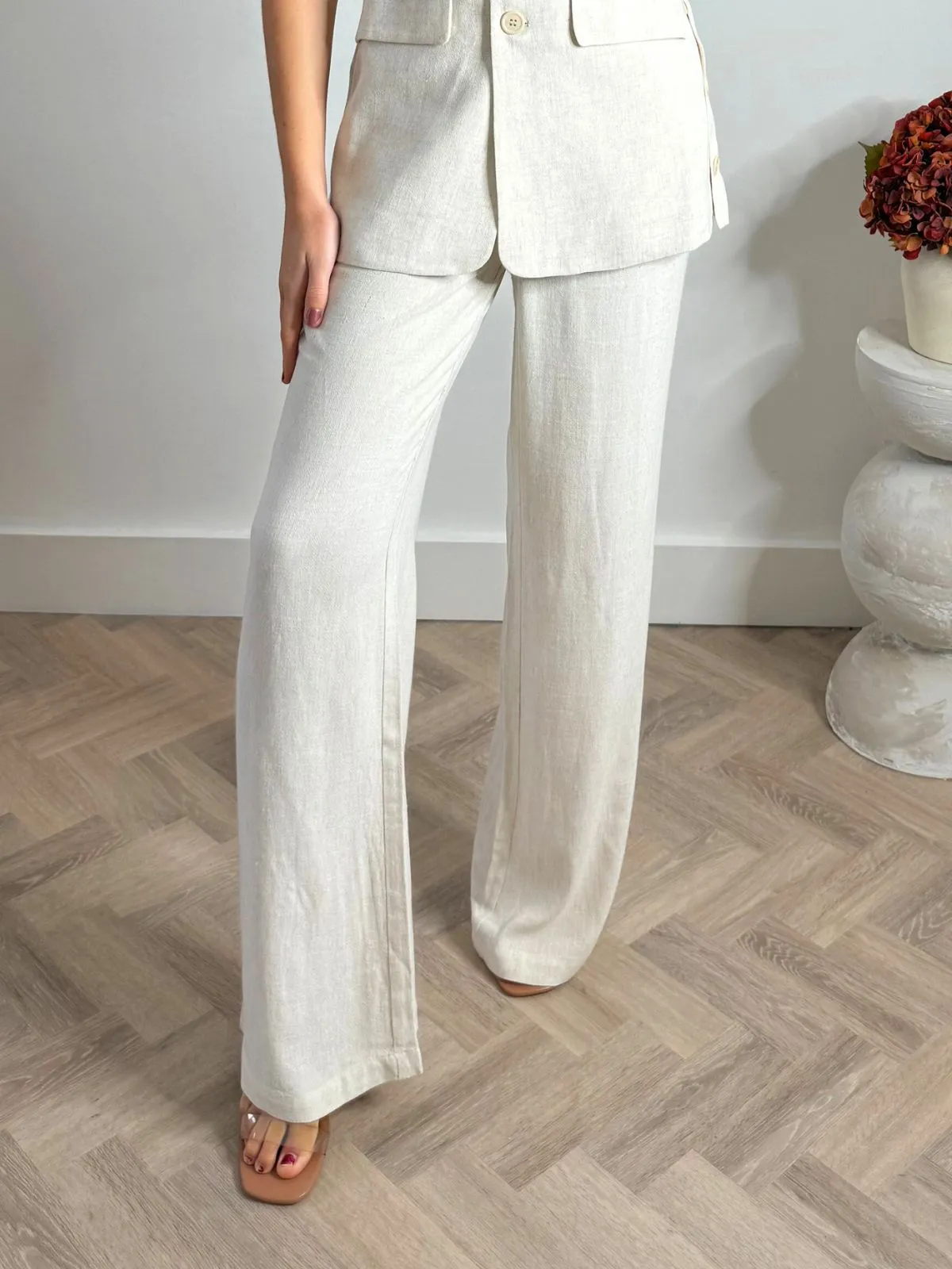 Claire Linen Straight Leg Trouser in Neutral