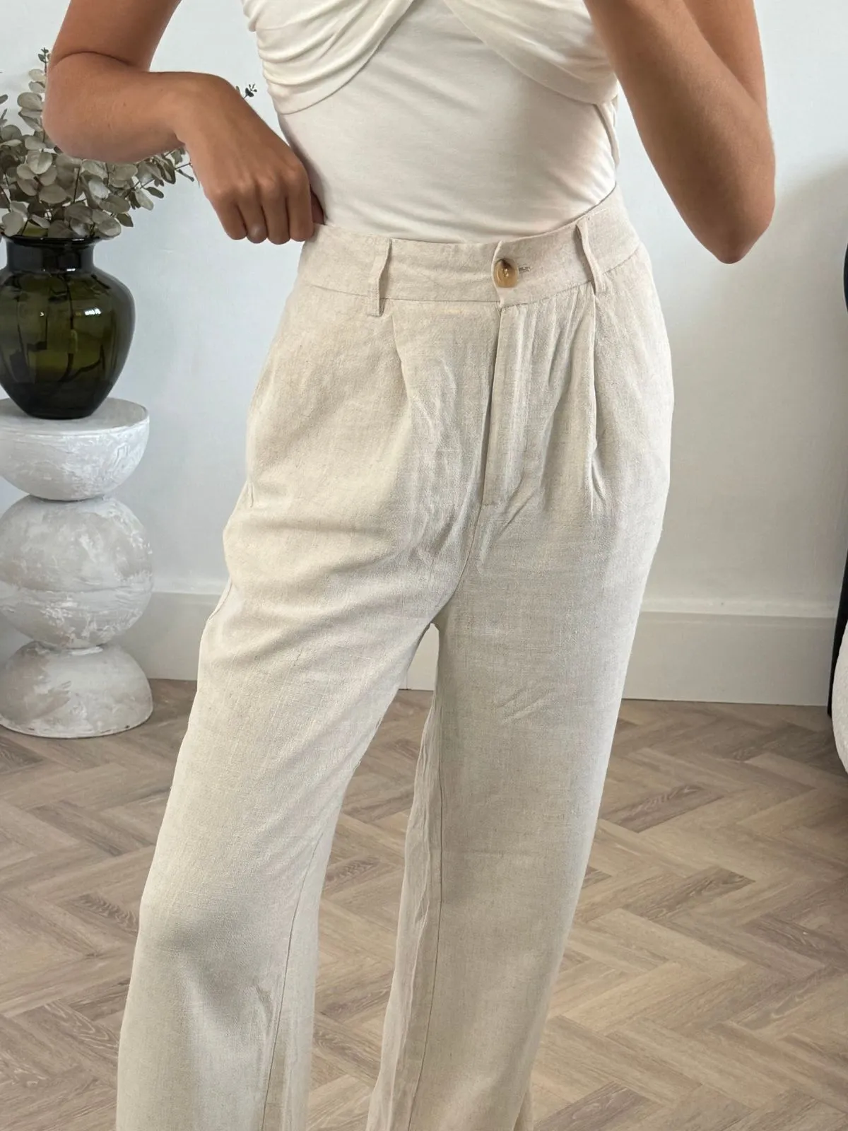 Claire Linen Straight Leg Trouser in Neutral