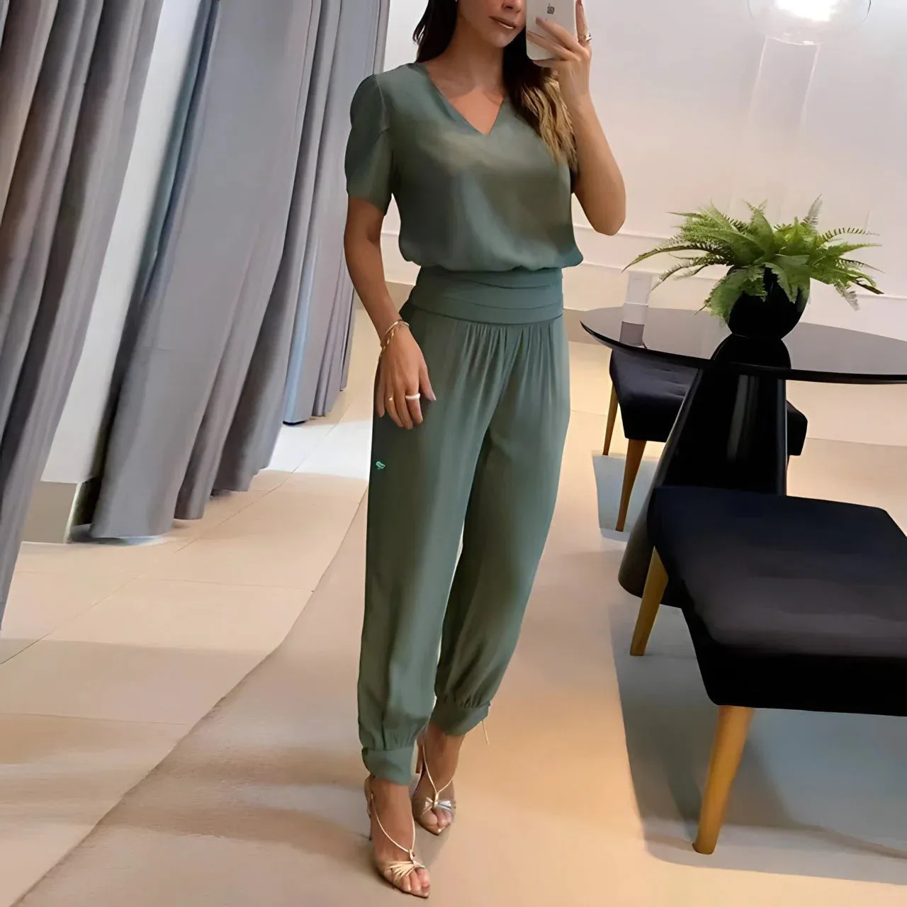 Skylar - Trendy Blouse and Trousers Set